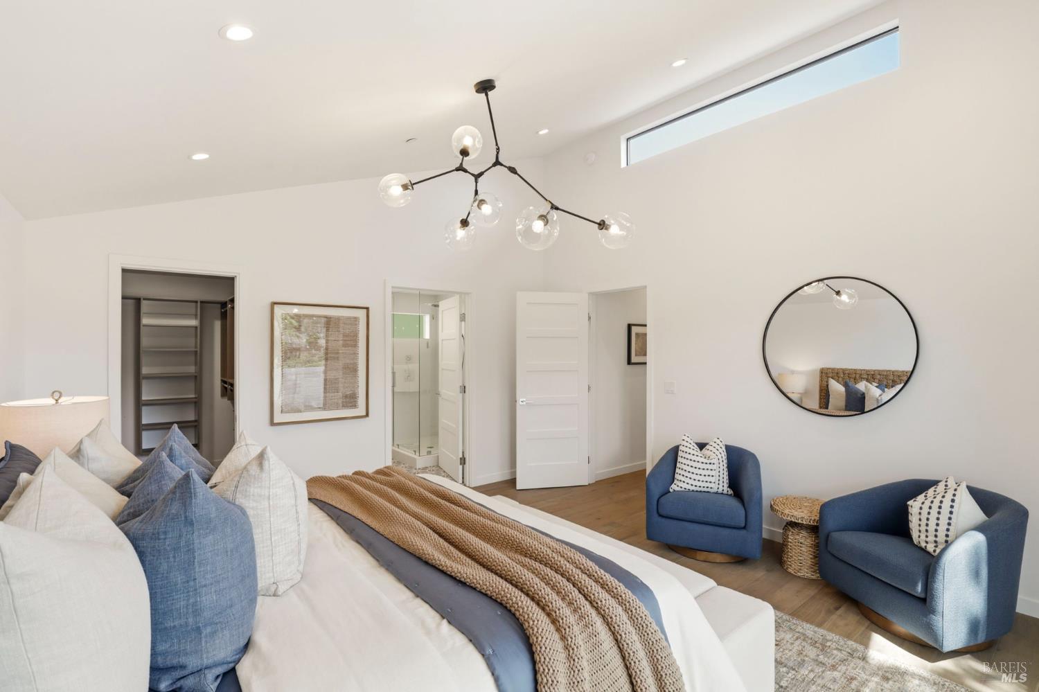 Detail Gallery Image 23 of 38 For 82 S Knoll Rd, Mill Valley,  CA 94941 - 4 Beds | 3 Baths