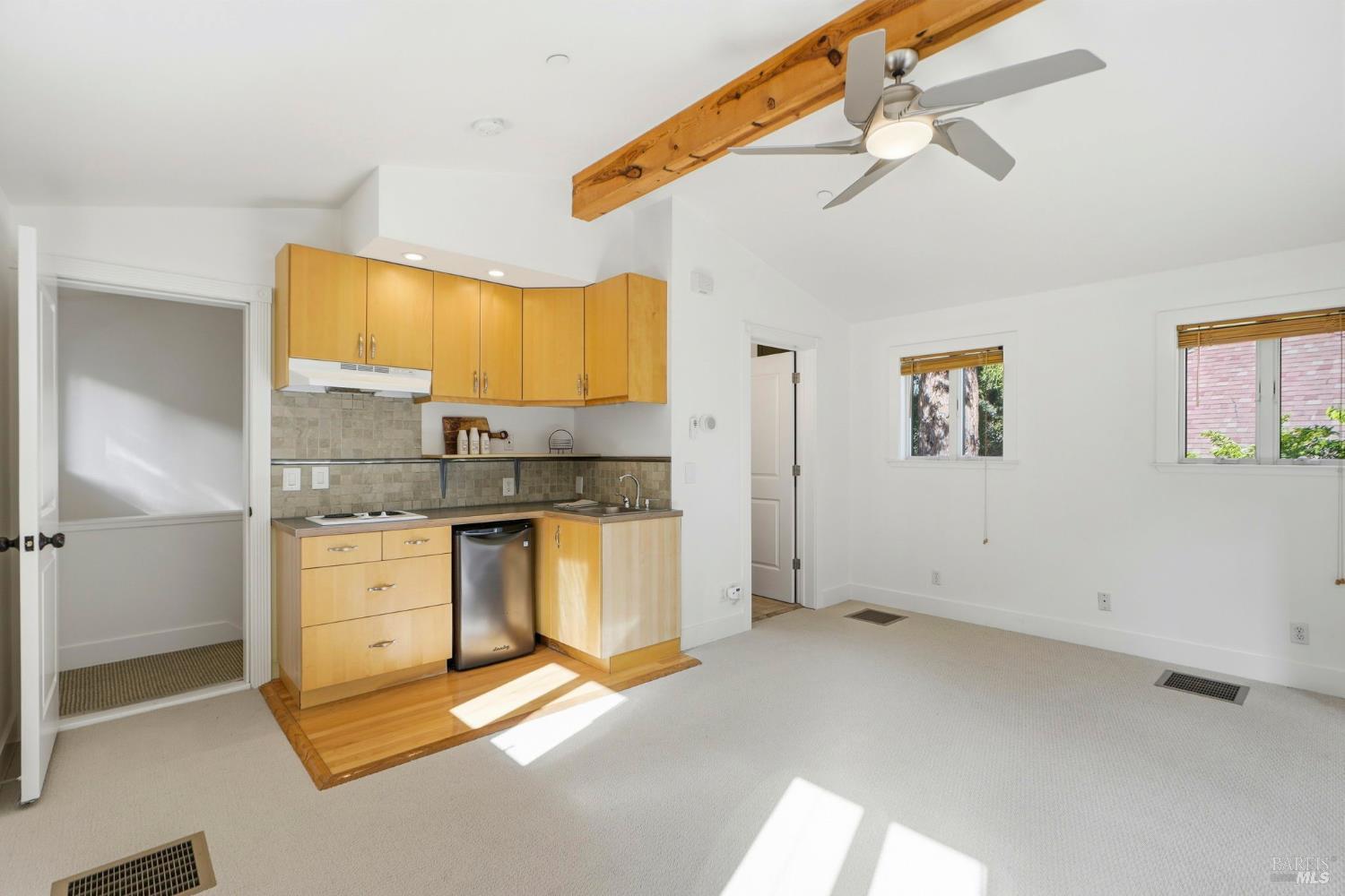 Detail Gallery Image 31 of 41 For 538 Marin Ave, Mill Valley,  CA 94941 - 4 Beds | 4 Baths