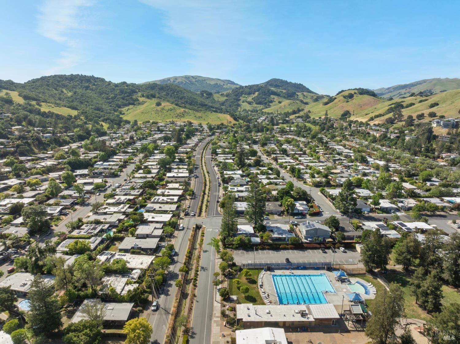 Detail Gallery Image 55 of 57 For 711 Del Ganado Rd, San Rafael,  CA 94903 - 4 Beds | 2 Baths