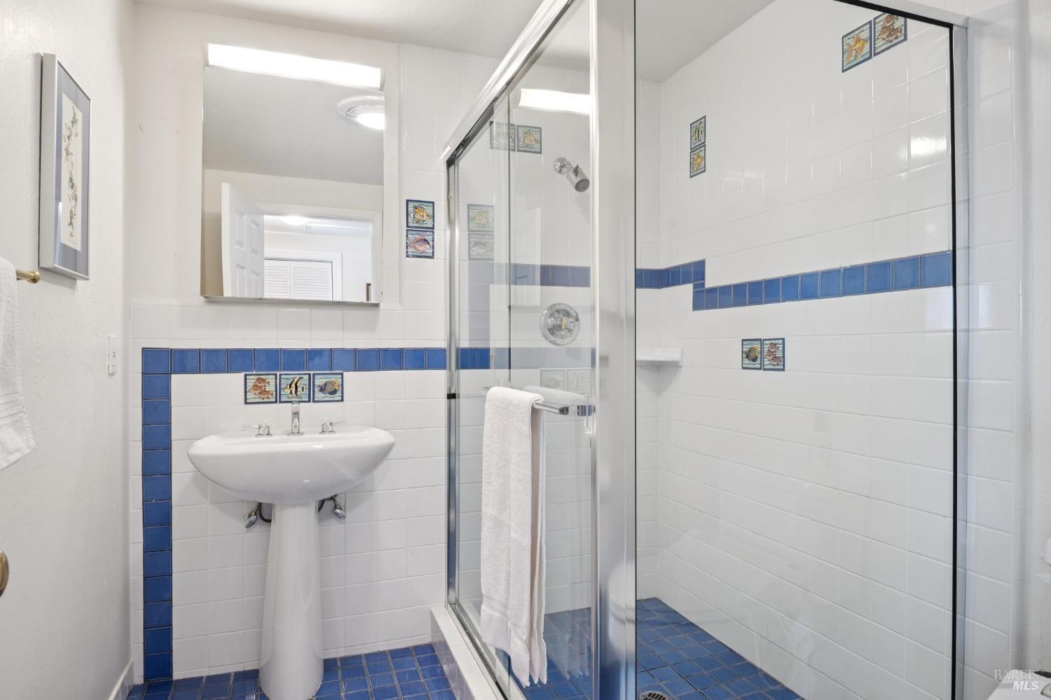 Detail Gallery Image 72 of 90 For 120 Fernwood Dr, San Rafael,  CA 94901 - 4 Beds | 3 Baths