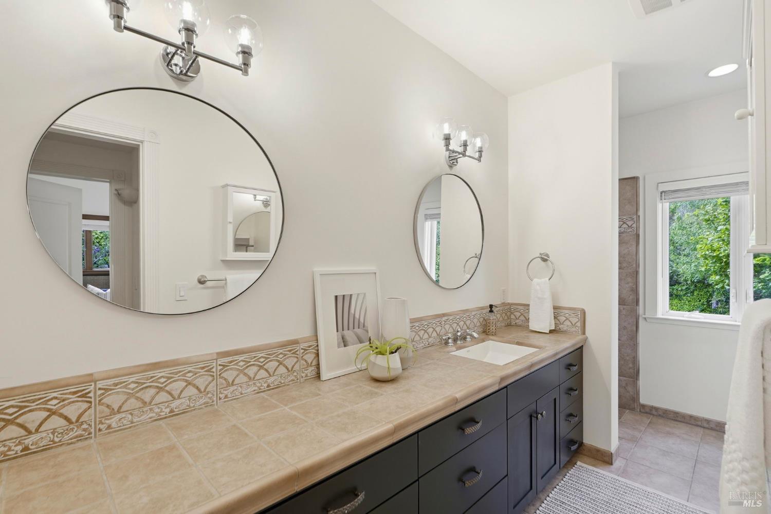 Detail Gallery Image 16 of 41 For 538 Marin Ave, Mill Valley,  CA 94941 - 4 Beds | 4 Baths