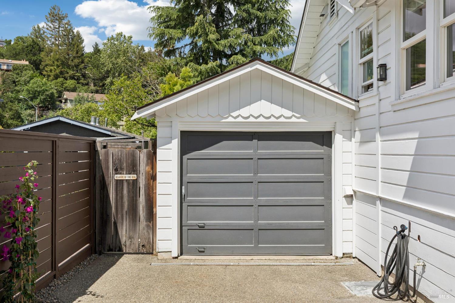 Detail Gallery Image 36 of 36 For 204 Greenfield Ave, San Rafael,  CA 94901 - 3 Beds | 2 Baths