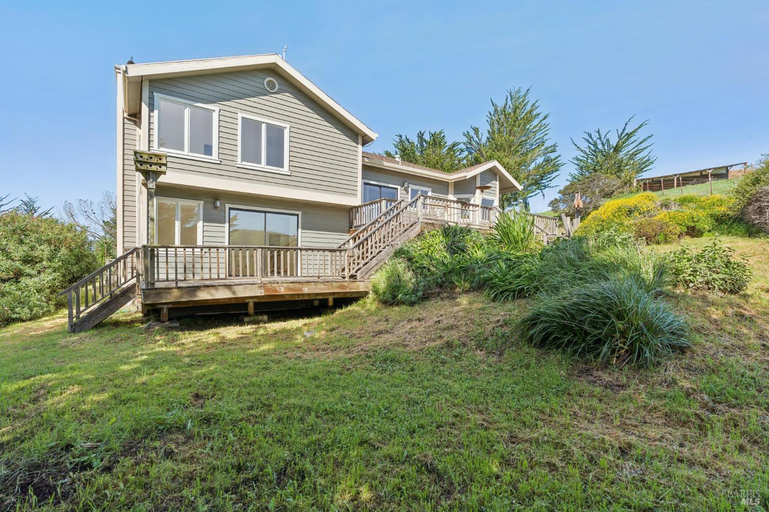 Detail Gallery Image 36 of 64 For 11798 Highway 1 Unkn, Point Reyes Station,  CA 94956 - 3 Beds | 3/1 Baths