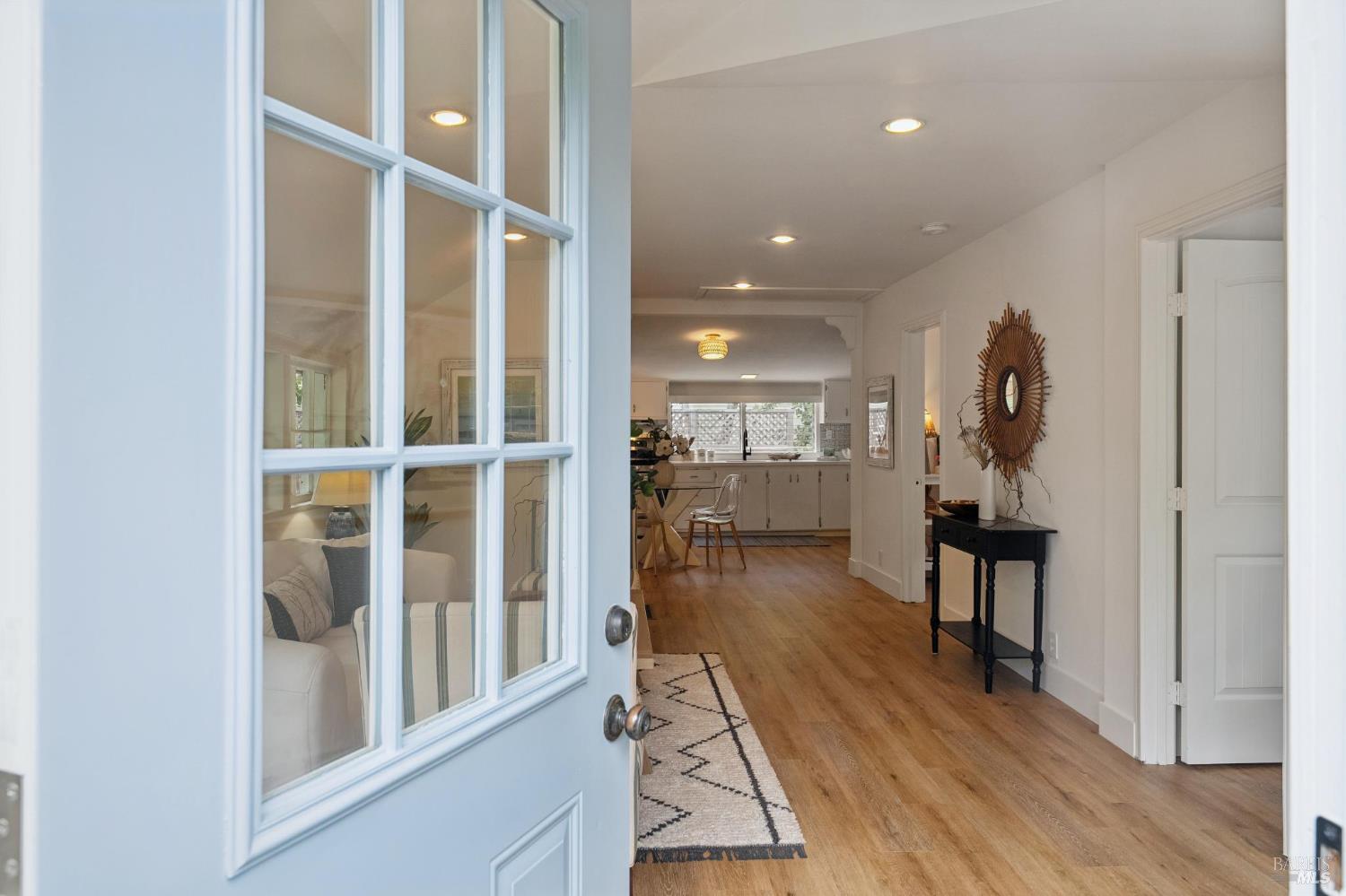 Detail Gallery Image 8 of 36 For 77 Willow Ave, Fairfax,  CA 94930 - 2 Beds | 1 Baths