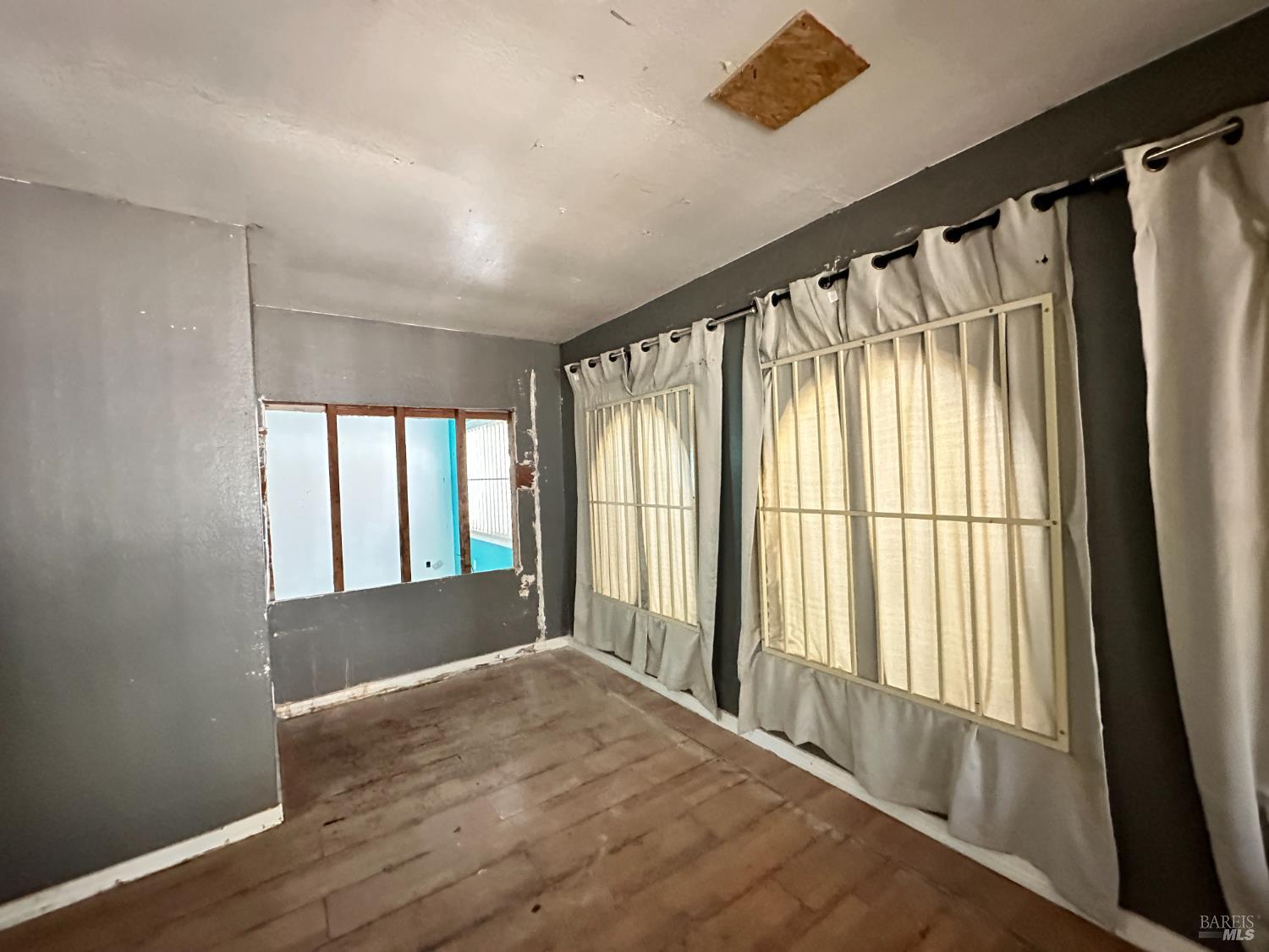 Detail Gallery Image 11 of 16 For 507 Central Ave, Vallejo,  CA 94590 - 3 Beds | 2 Baths