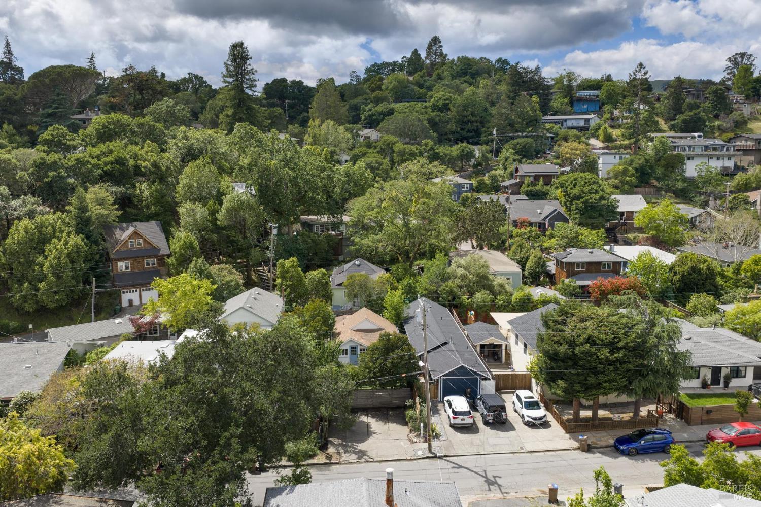 Detail Gallery Image 33 of 36 For 77 Willow Ave, Fairfax,  CA 94930 - 2 Beds | 1 Baths