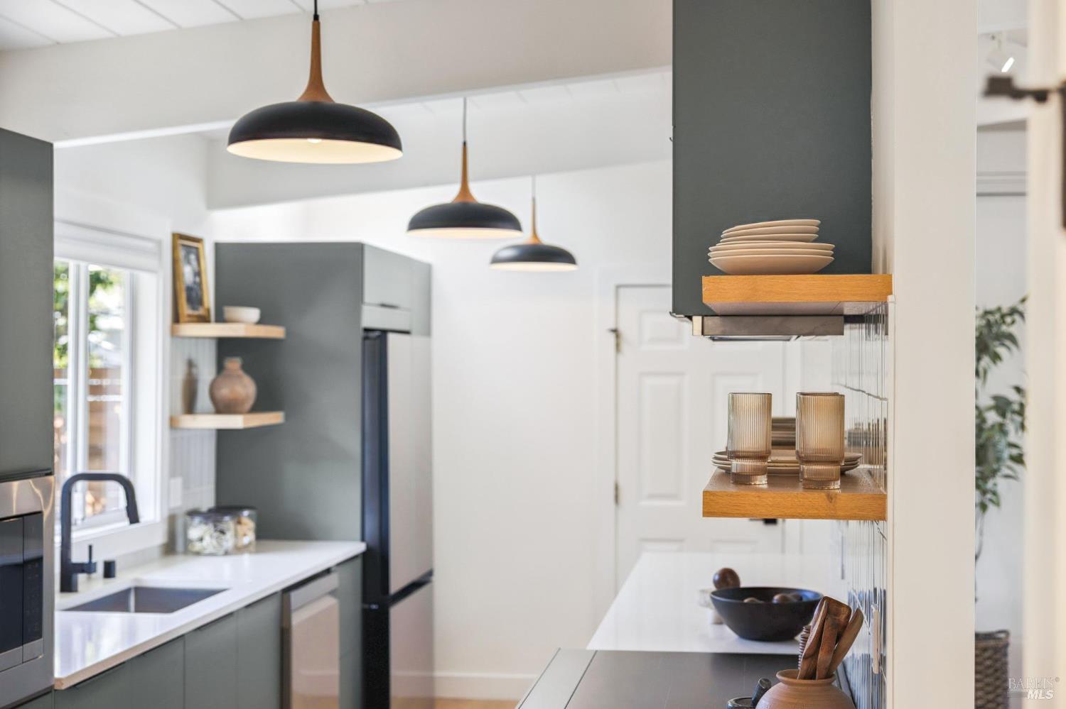 Detail Gallery Image 20 of 57 For 711 Del Ganado Rd, San Rafael,  CA 94903 - 4 Beds | 2 Baths