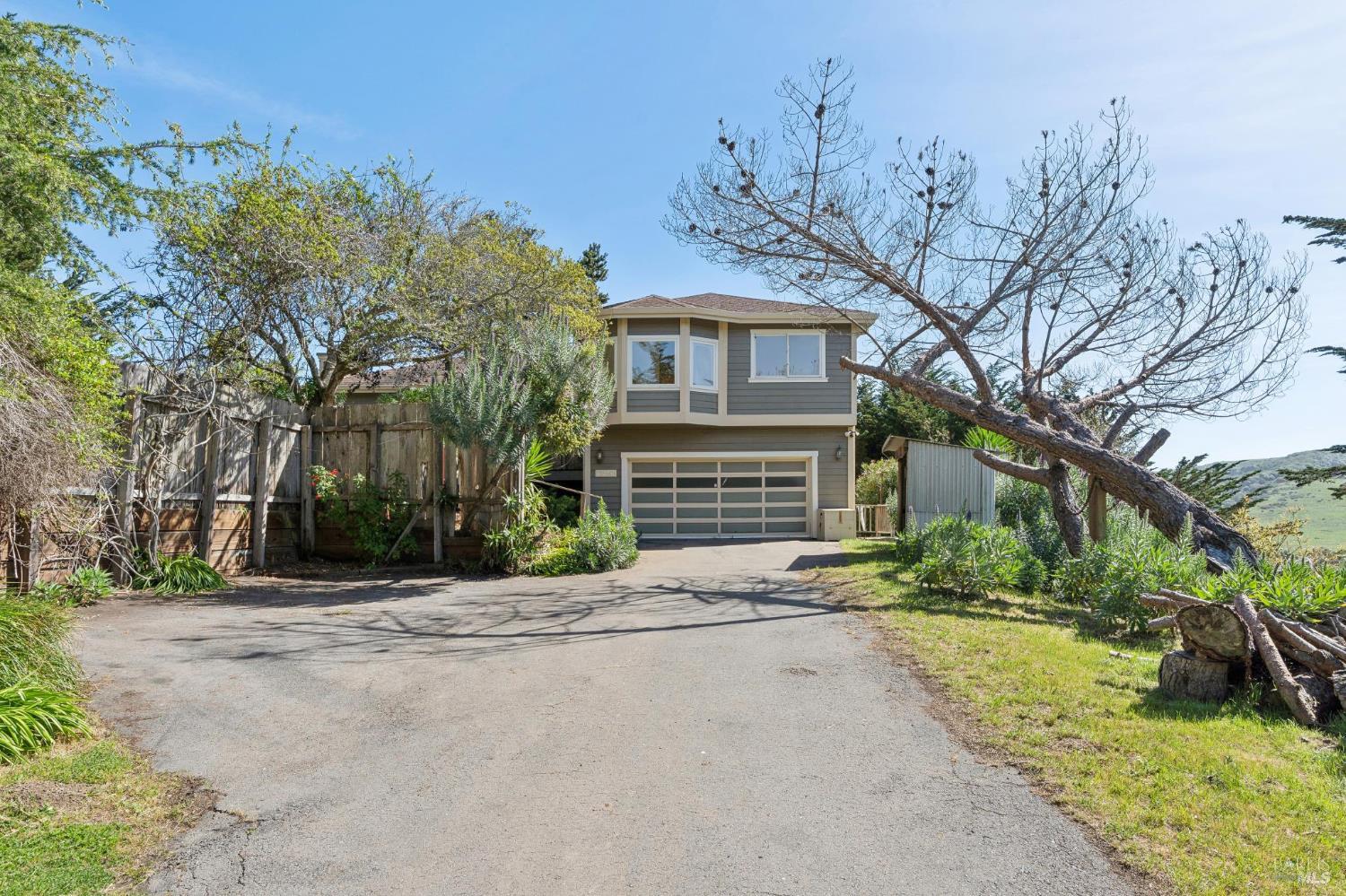 Detail Gallery Image 3 of 64 For 11798 Highway 1 Unkn, Point Reyes Station,  CA 94956 - 3 Beds | 3/1 Baths
