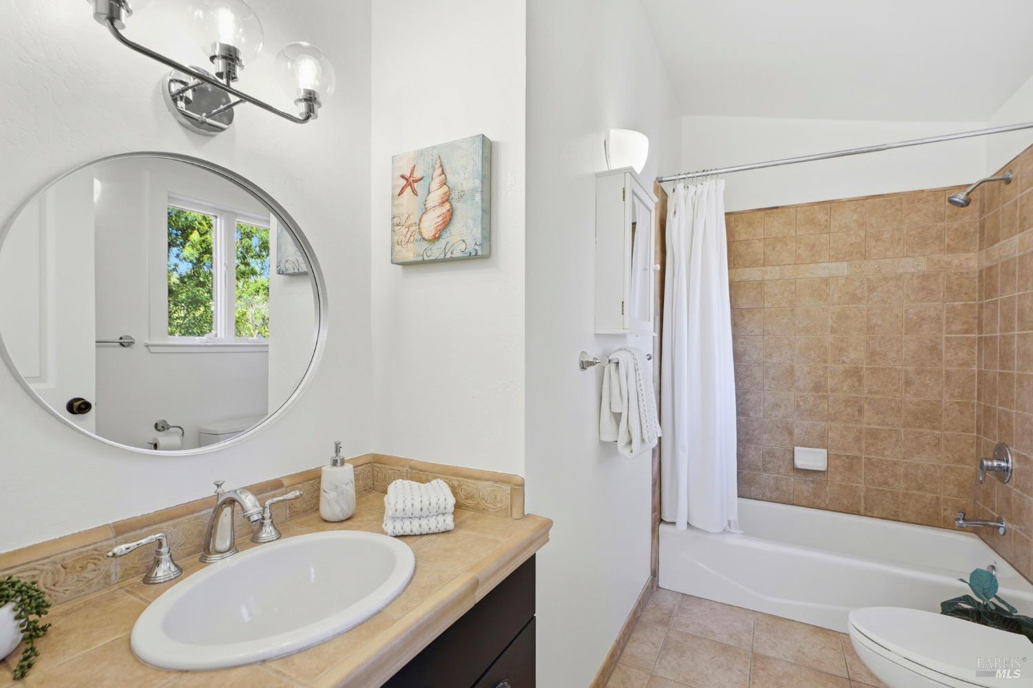 Detail Gallery Image 35 of 41 For 538 Marin Ave, Mill Valley,  CA 94941 - 4 Beds | 4 Baths