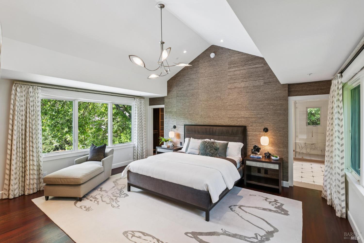 Detail Gallery Image 20 of 56 For 230 Summit Ave, San Rafael,  CA 94901 - 5 Beds | 4/1 Baths