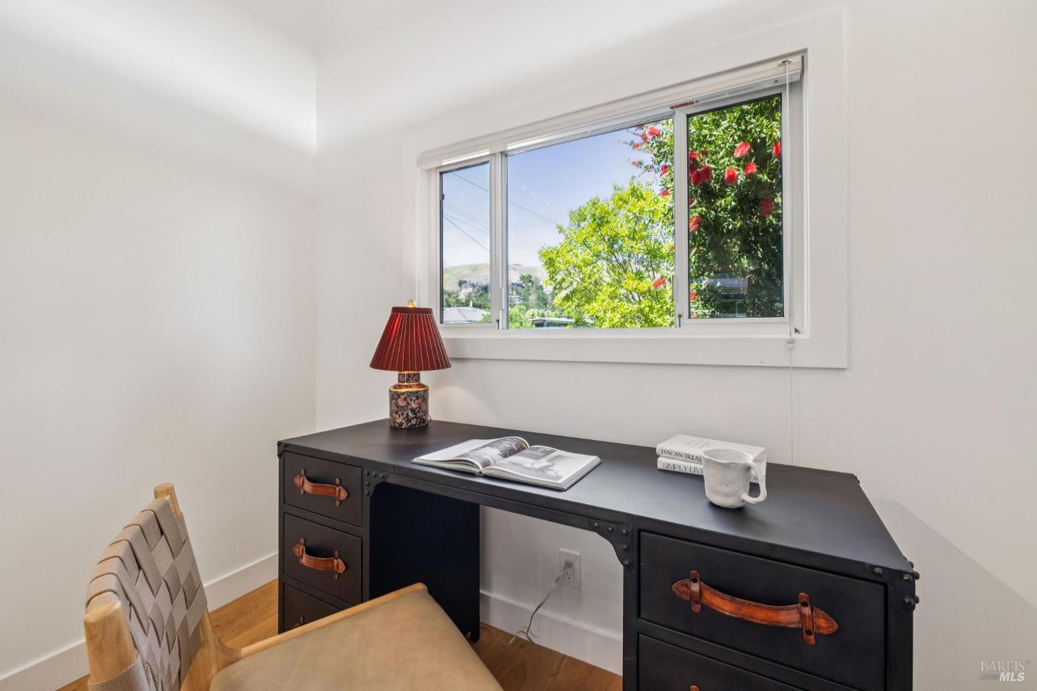 Detail Gallery Image 30 of 57 For 711 Del Ganado Rd, San Rafael,  CA 94903 - 4 Beds | 2 Baths