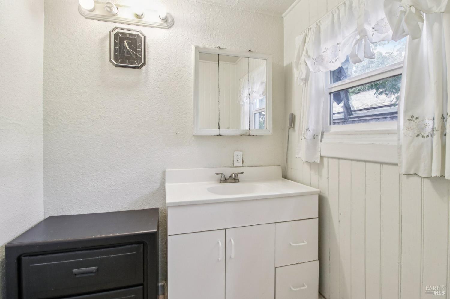Detail Gallery Image 20 of 38 For 1022 W 6th St, Antioch,  CA 94509 - 2 Beds | 1 Baths