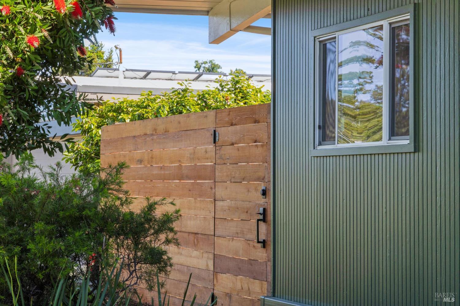 Detail Gallery Image 50 of 57 For 711 Del Ganado Rd, San Rafael,  CA 94903 - 4 Beds | 2 Baths