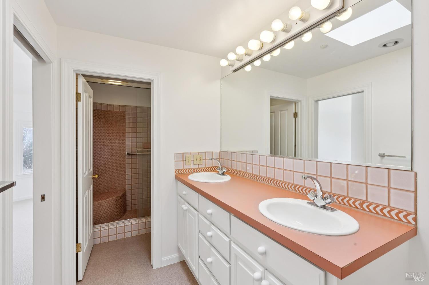 Detail Gallery Image 26 of 64 For 11798 Highway 1 Unkn, Point Reyes Station,  CA 94956 - 3 Beds | 3/1 Baths