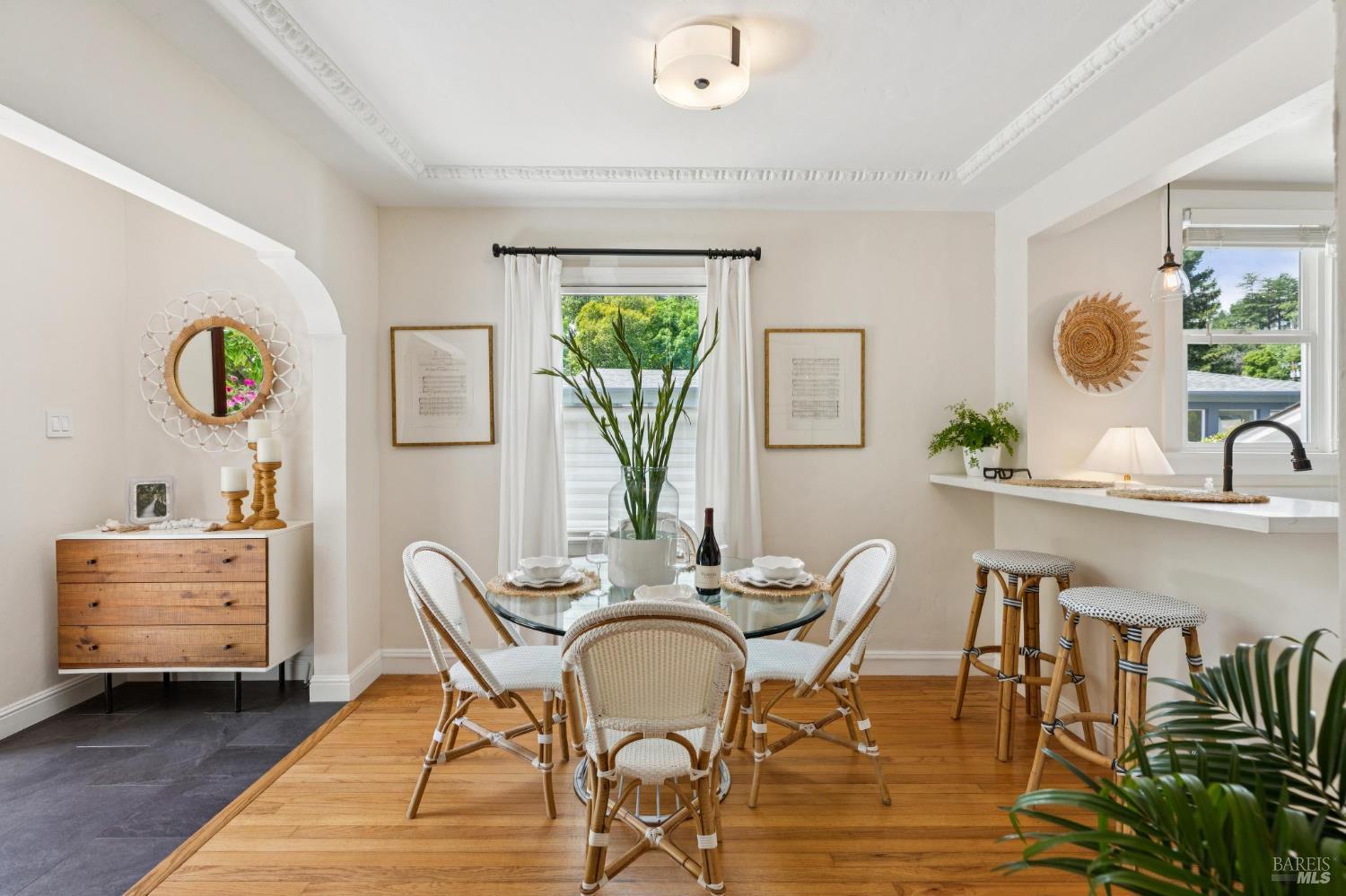 Detail Gallery Image 10 of 36 For 204 Greenfield Ave, San Rafael,  CA 94901 - 3 Beds | 2 Baths