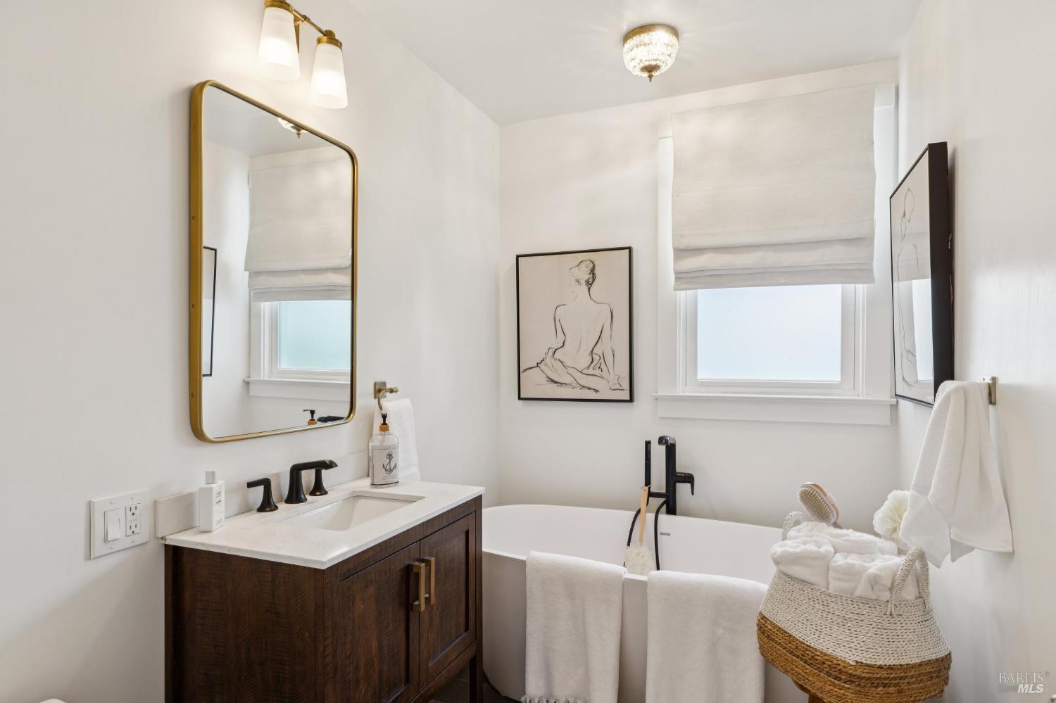 Detail Gallery Image 17 of 36 For 204 Greenfield Ave, San Rafael,  CA 94901 - 3 Beds | 2 Baths