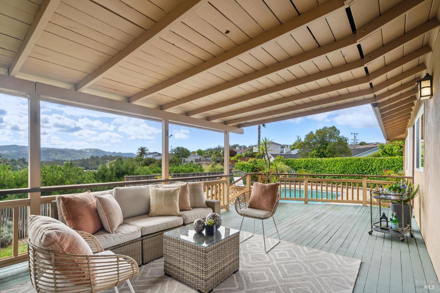 Detail Gallery Image 23 of 29 For 24 Maywood Way, San Rafael,  CA 94901 - 3 Beds | 2 Baths