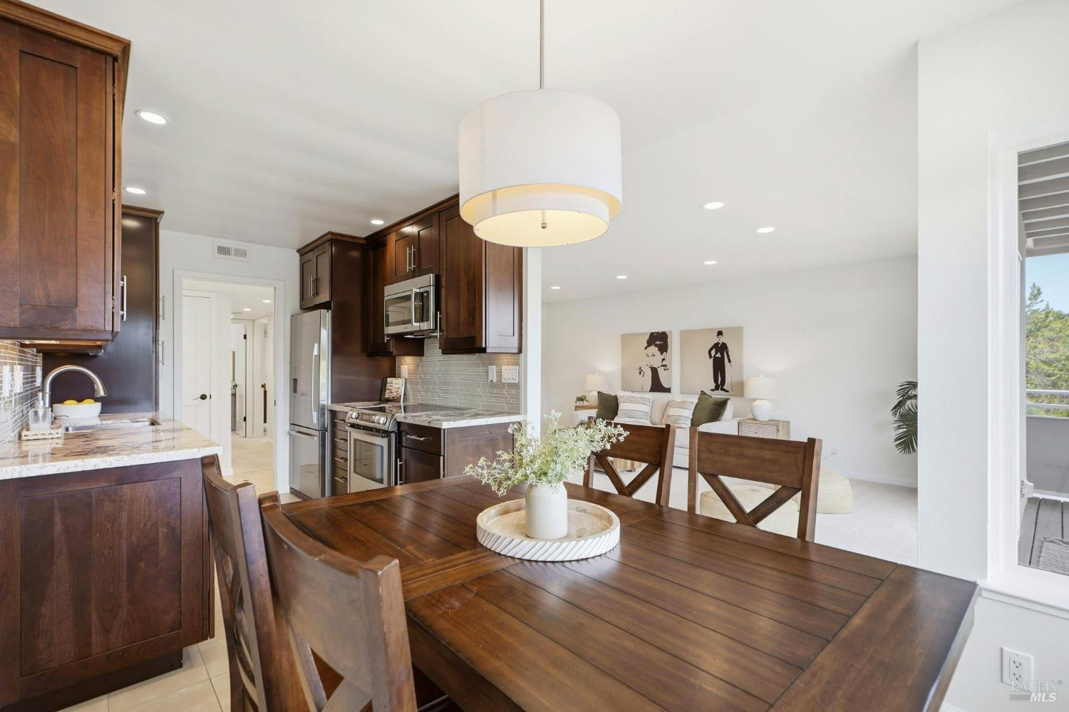 Detail Gallery Image 19 of 38 For 103 Pixley Ave, Corte Madera,  CA 94925 - 2 Beds | 2 Baths