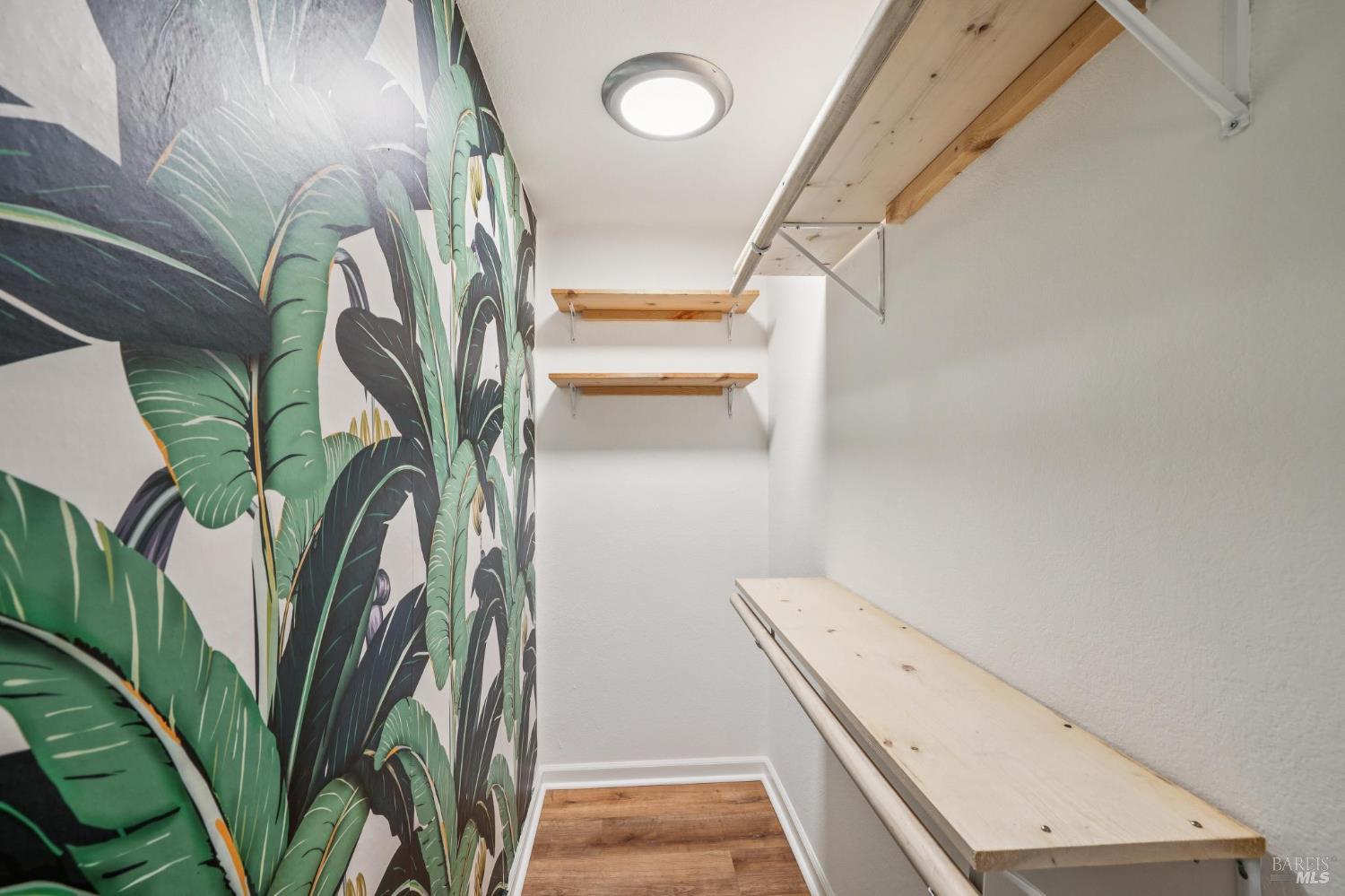 Detail Gallery Image 12 of 18 For 31 W Harbor Dr, Sausalito,  CA 94965 - 2 Beds | 2 Baths