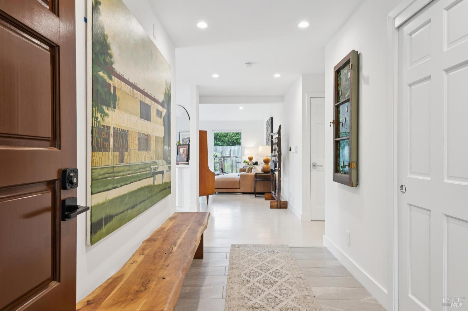 435 La Quinta Lane photo 2