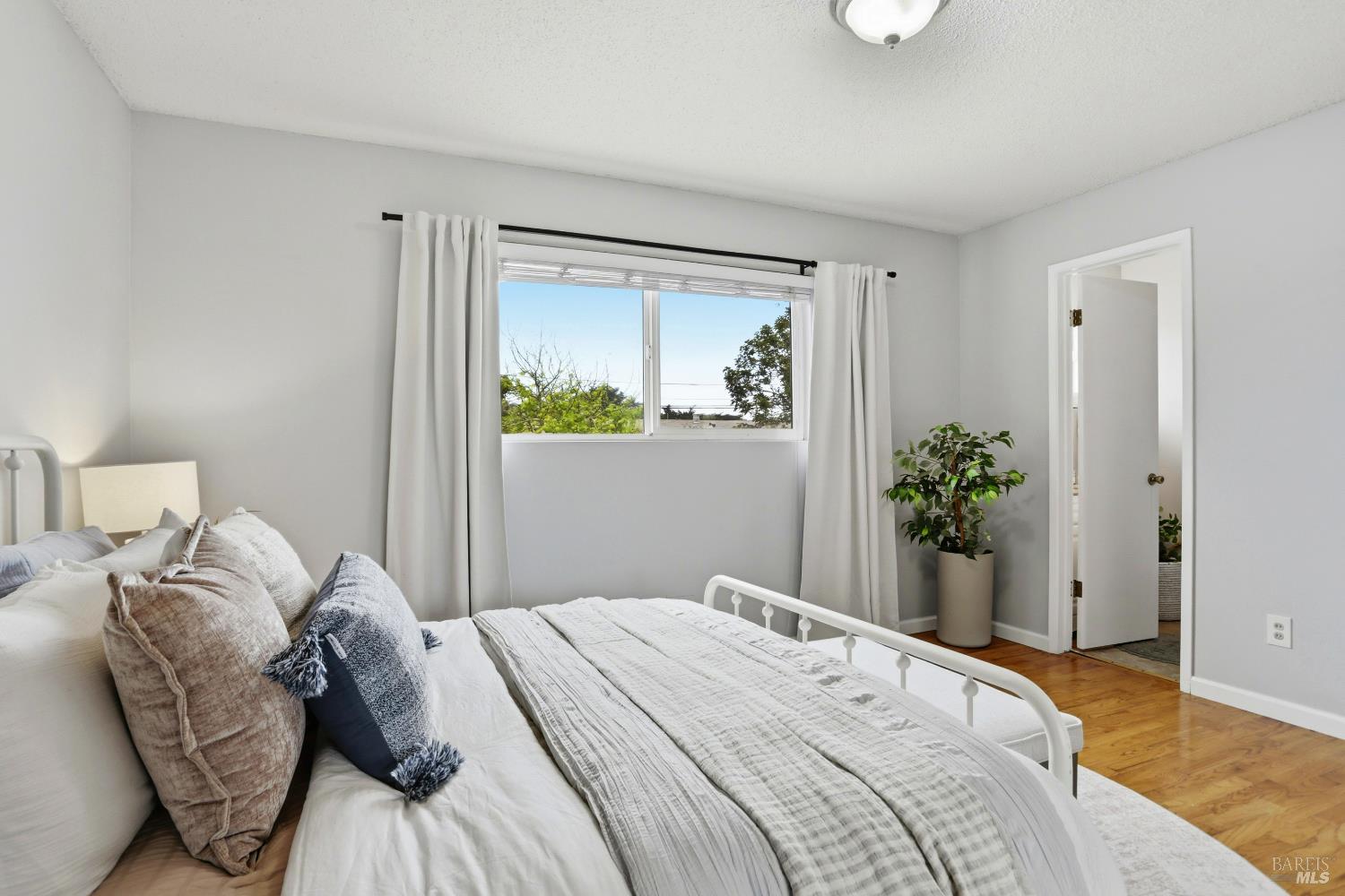 Detail Gallery Image 6 of 28 For 228 Michael Dr, –,  CA 93933 - 3 Beds | 2 Baths