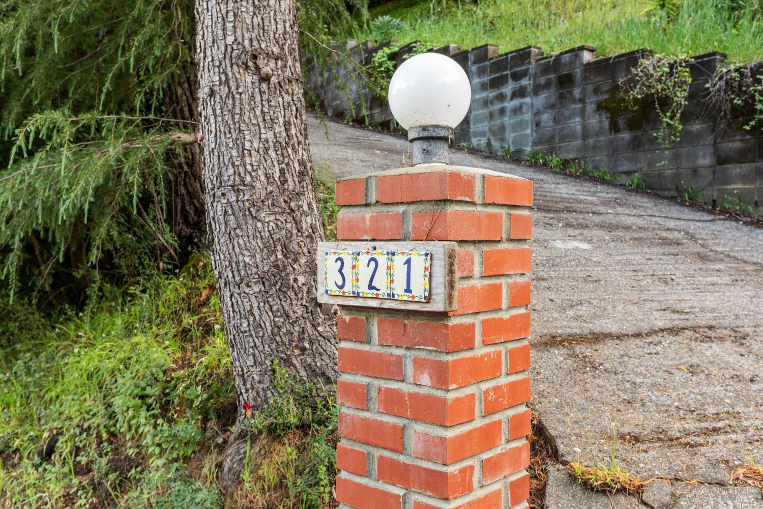 Detail Gallery Image 31 of 35 For 321 Laurel Way, Mill Valley,  CA 94941 - 3 Beds | 2 Baths