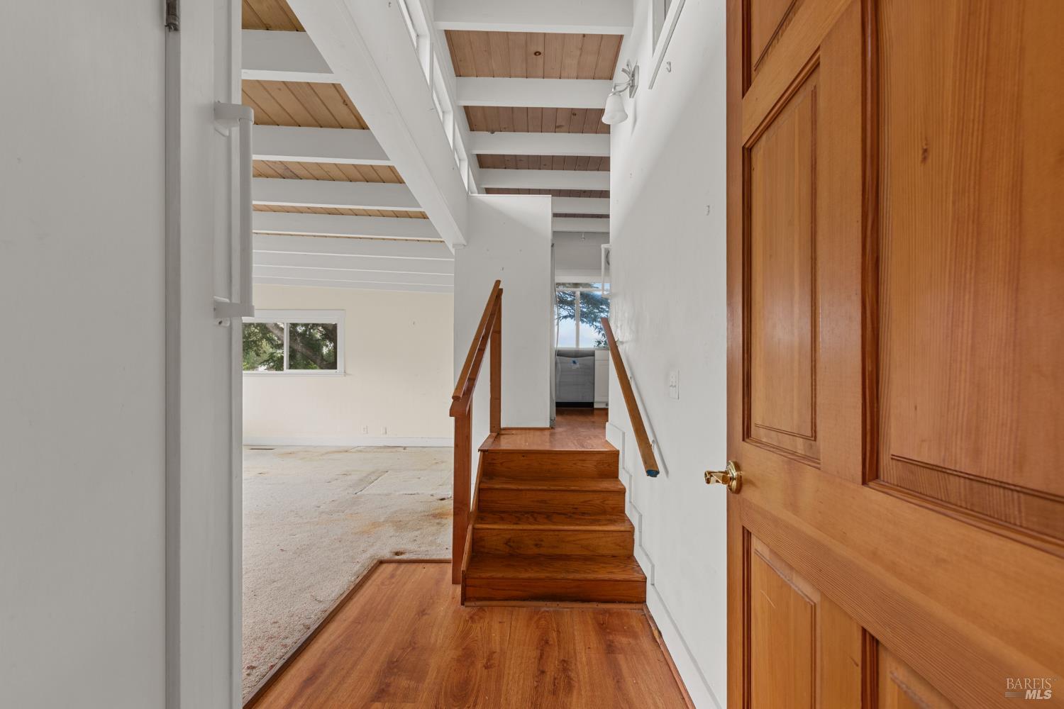 Detail Gallery Image 2 of 35 For 321 Laurel Way, Mill Valley,  CA 94941 - 3 Beds | 2 Baths