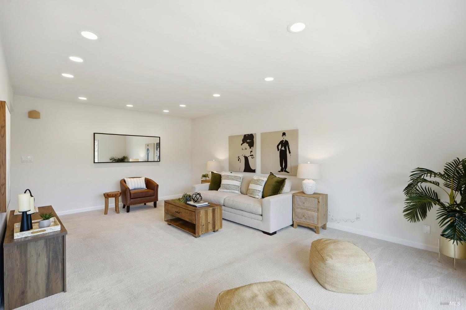 Detail Gallery Image 13 of 38 For 103 Pixley Ave, Corte Madera,  CA 94925 - 2 Beds | 2 Baths