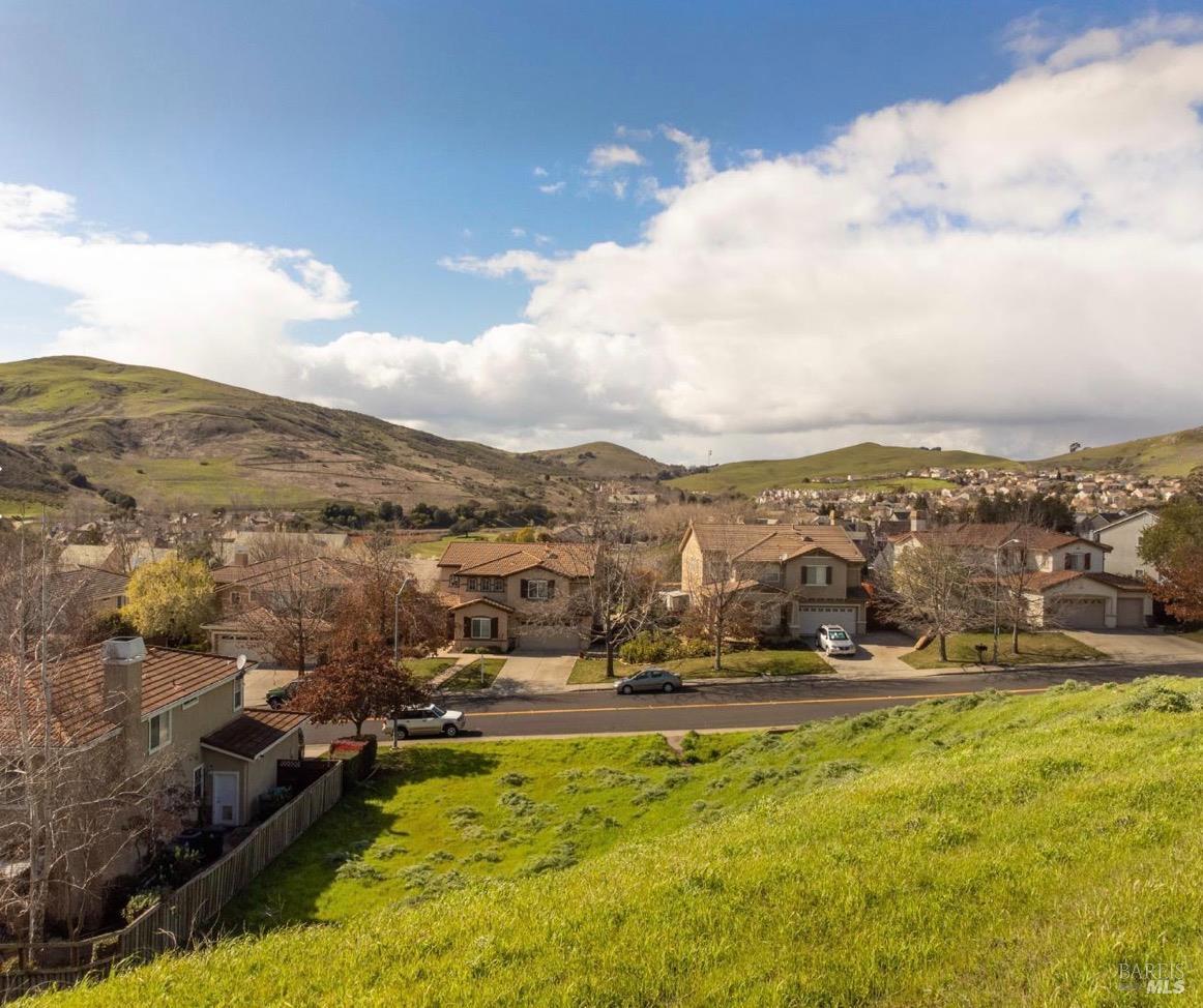 Detail Gallery Image 8 of 11 For 2232 Bennington Dr, Vallejo,  CA 94591 - – Beds | – Baths