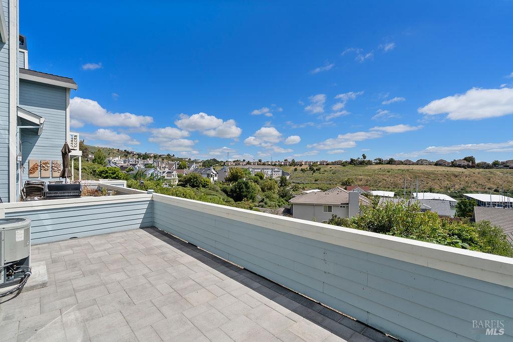 Detail Gallery Image 7 of 36 For 311 Stinson St #5,  Vallejo,  CA 94591 - 3 Beds | 3 Baths