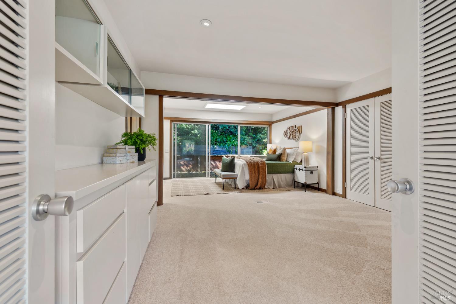 Detail Gallery Image 25 of 39 For 2 Tamalpais Ave, Belvedere,  CA 94920 - 2 Beds | 2 Baths