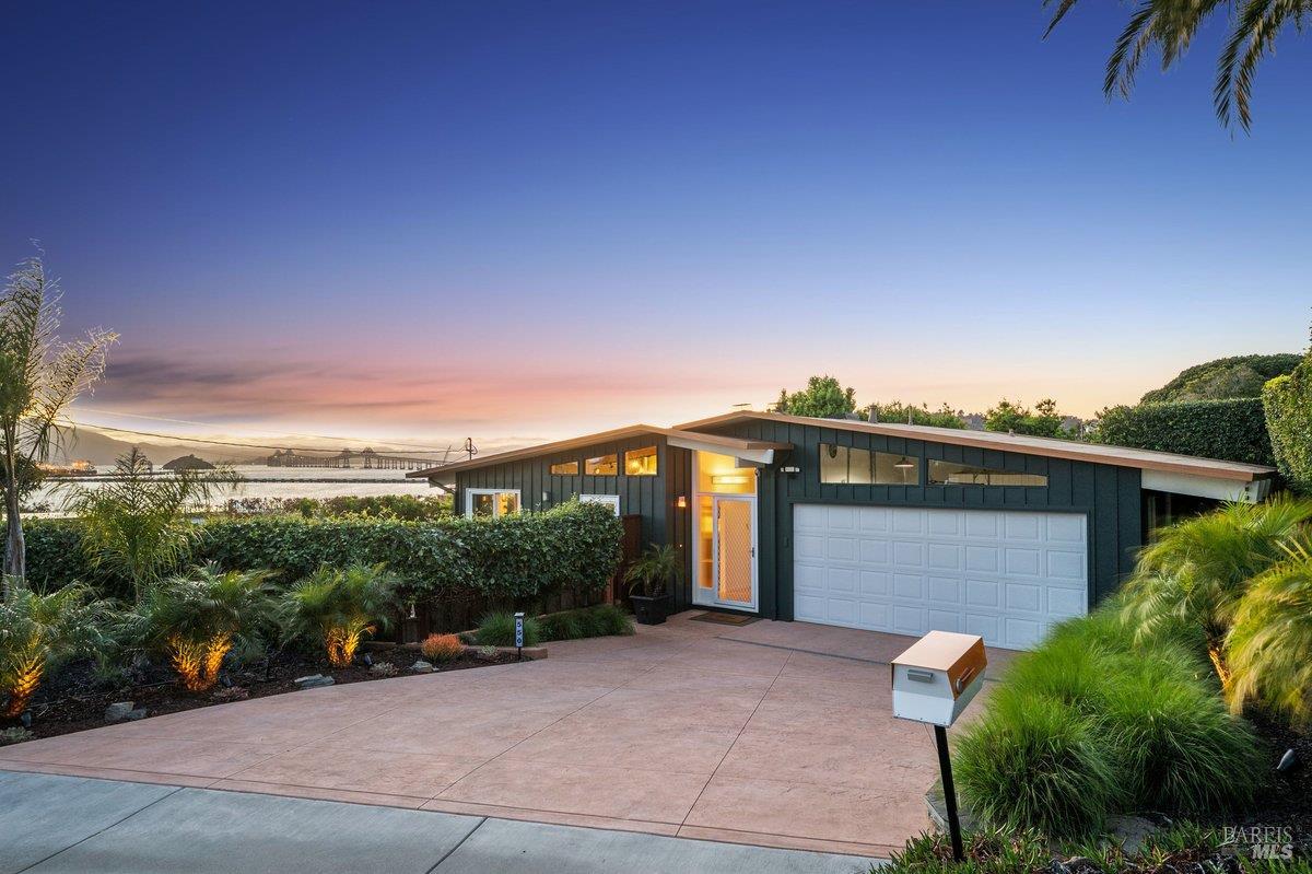 550 Washington Avenue