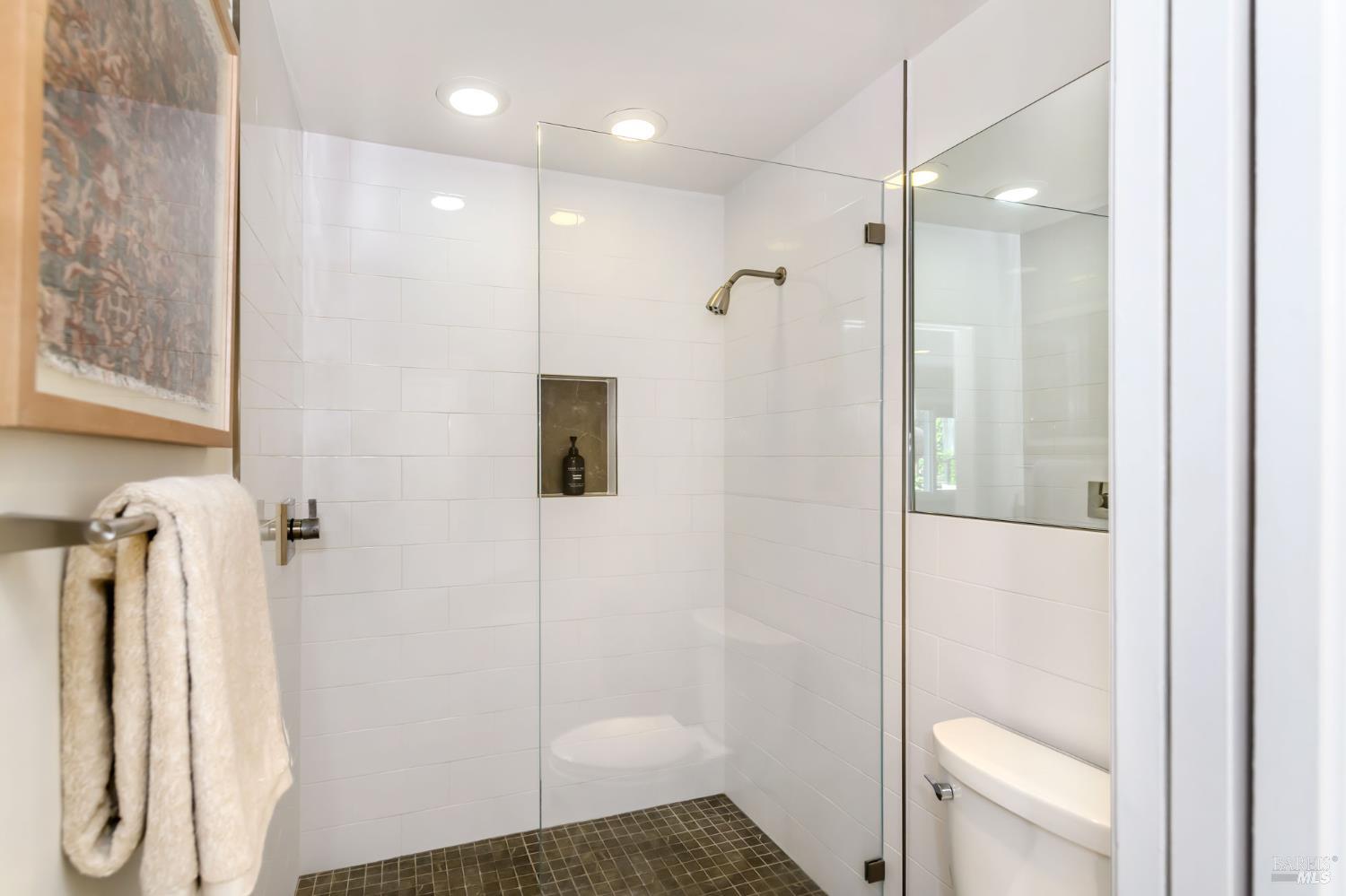 Detail Gallery Image 17 of 24 For 1783 Las Gallinas Ave, San Rafael,  CA 94903 - 3 Beds | 2 Baths