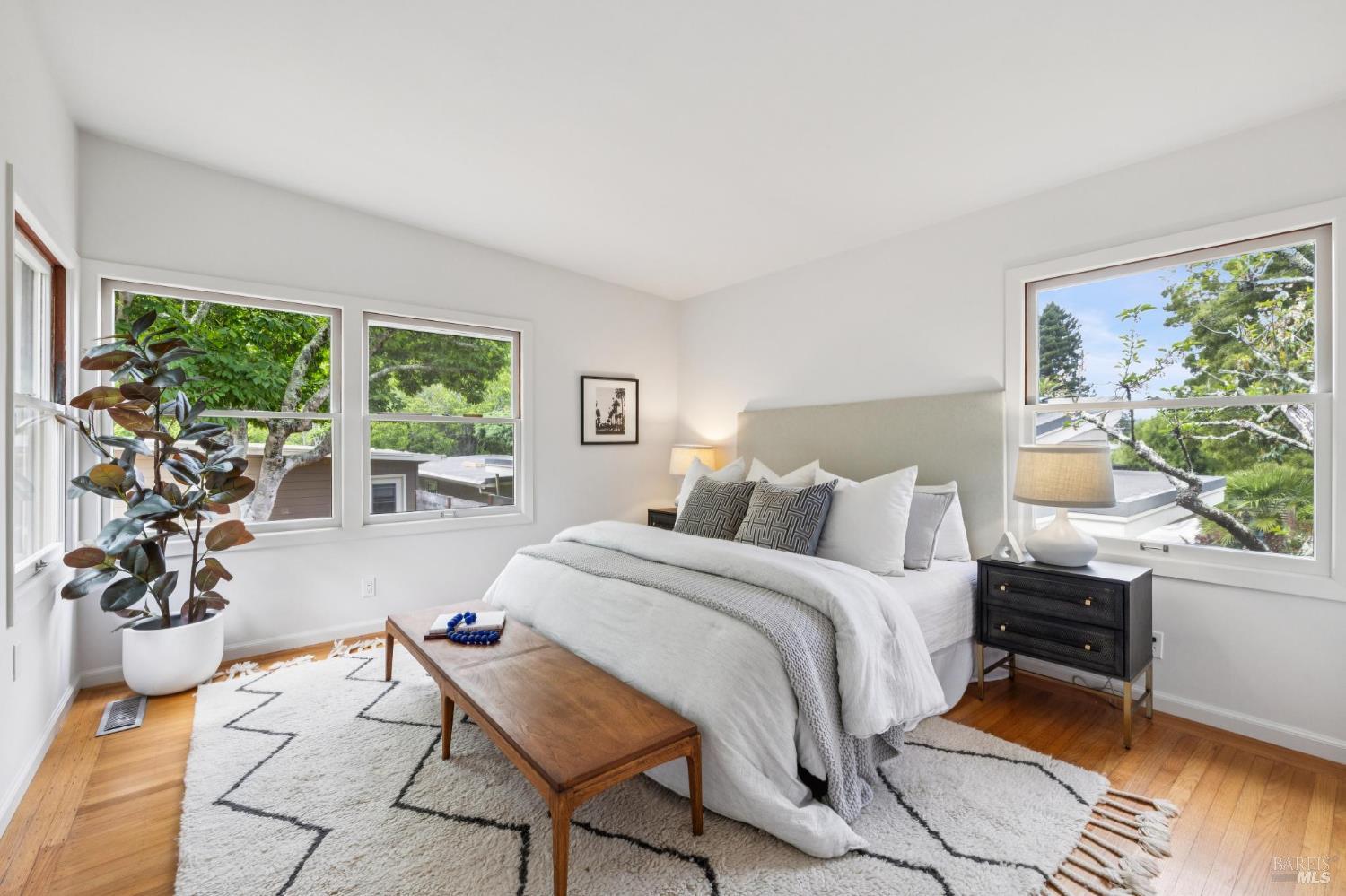 Detail Gallery Image 26 of 47 For 3 Stetson Ave, Corte Madera,  CA 94925 - 3 Beds | 2 Baths