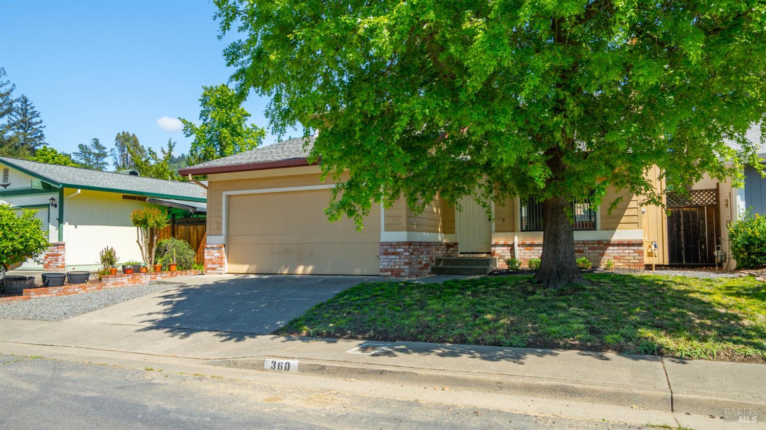 360 Raven Court photo 3