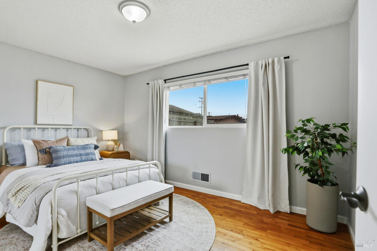 Detail Gallery Image 8 of 28 For 228 Michael Dr, –,  CA 93933 - 3 Beds | 2 Baths