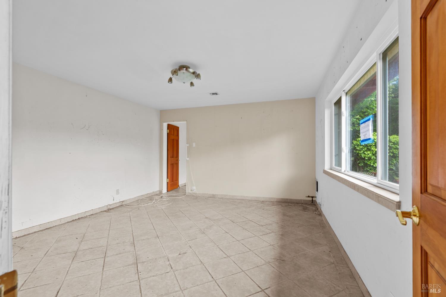 Detail Gallery Image 20 of 35 For 321 Laurel Way, Mill Valley,  CA 94941 - 3 Beds | 2 Baths