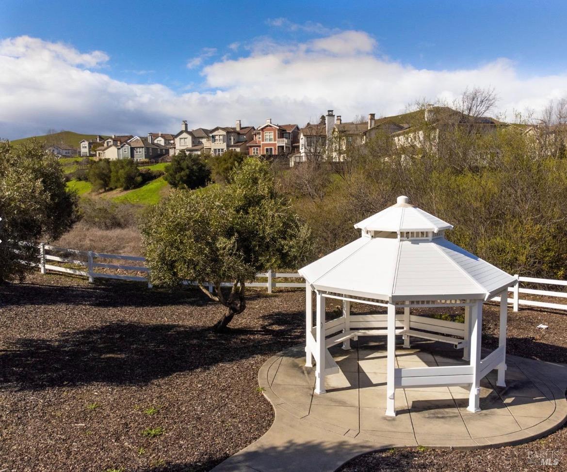 Detail Gallery Image 10 of 11 For 2232 Bennington Dr, Vallejo,  CA 94591 - – Beds | – Baths