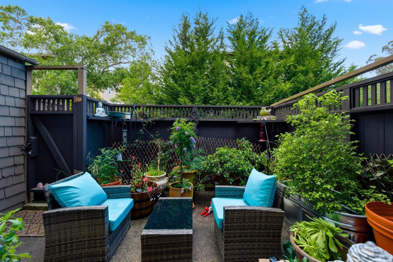 Detail Gallery Image 8 of 34 For 1411 Casa Buena Dr #46,  Corte Madera,  CA 94925 - 2 Beds | 1 Baths