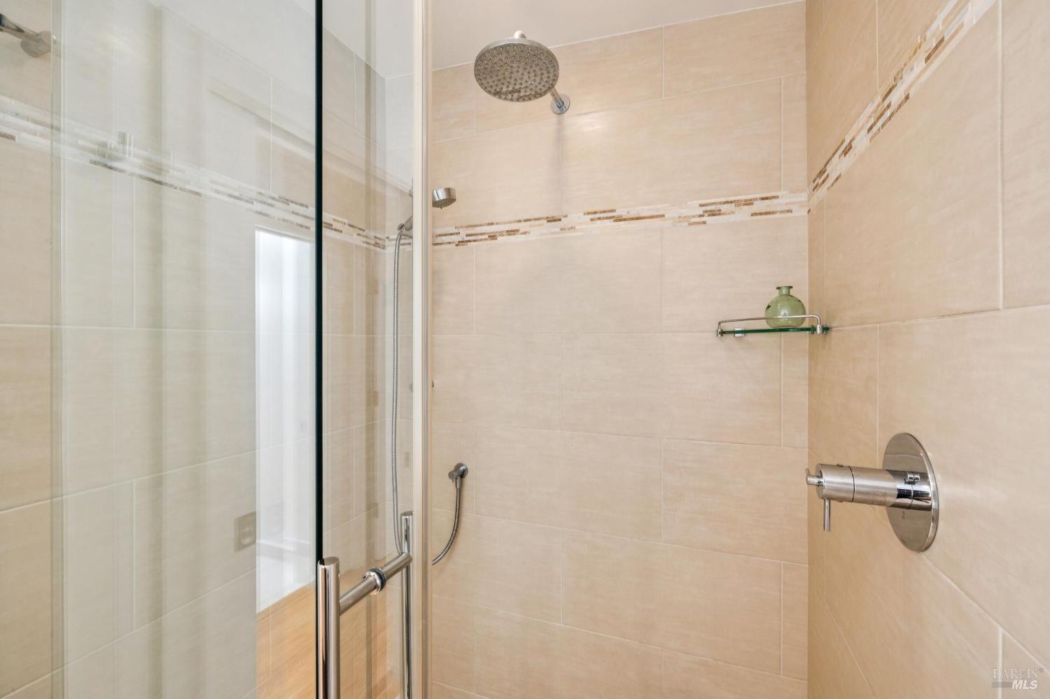 Detail Gallery Image 25 of 47 For 3 Stetson Ave, Corte Madera,  CA 94925 - 3 Beds | 2 Baths