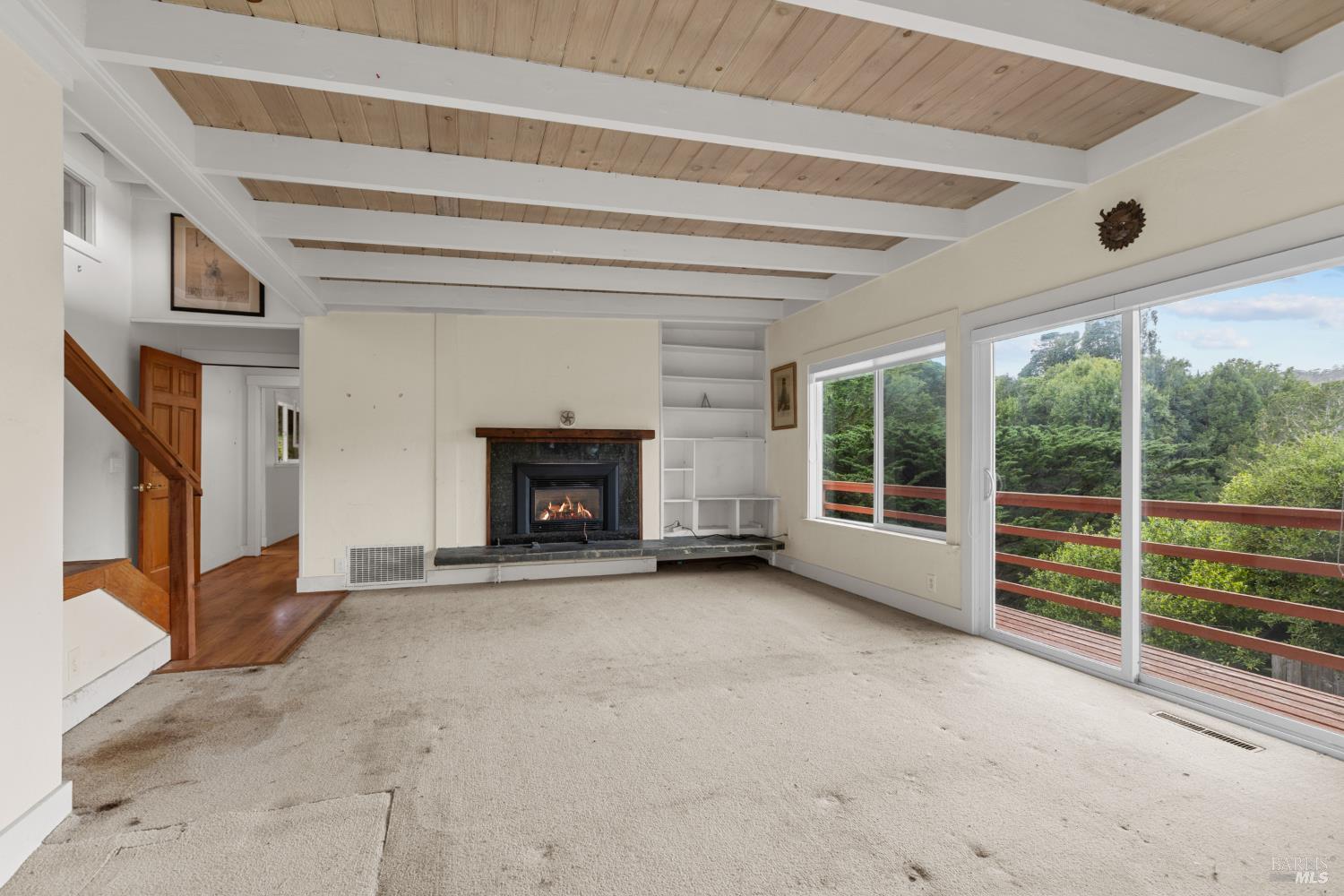 Detail Gallery Image 4 of 35 For 321 Laurel Way, Mill Valley,  CA 94941 - 3 Beds | 2 Baths