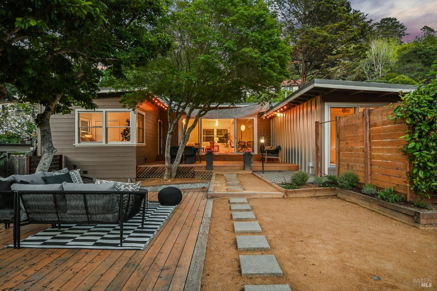 Detail Gallery Image 41 of 47 For 3 Stetson Ave, Corte Madera,  CA 94925 - 3 Beds | 2 Baths