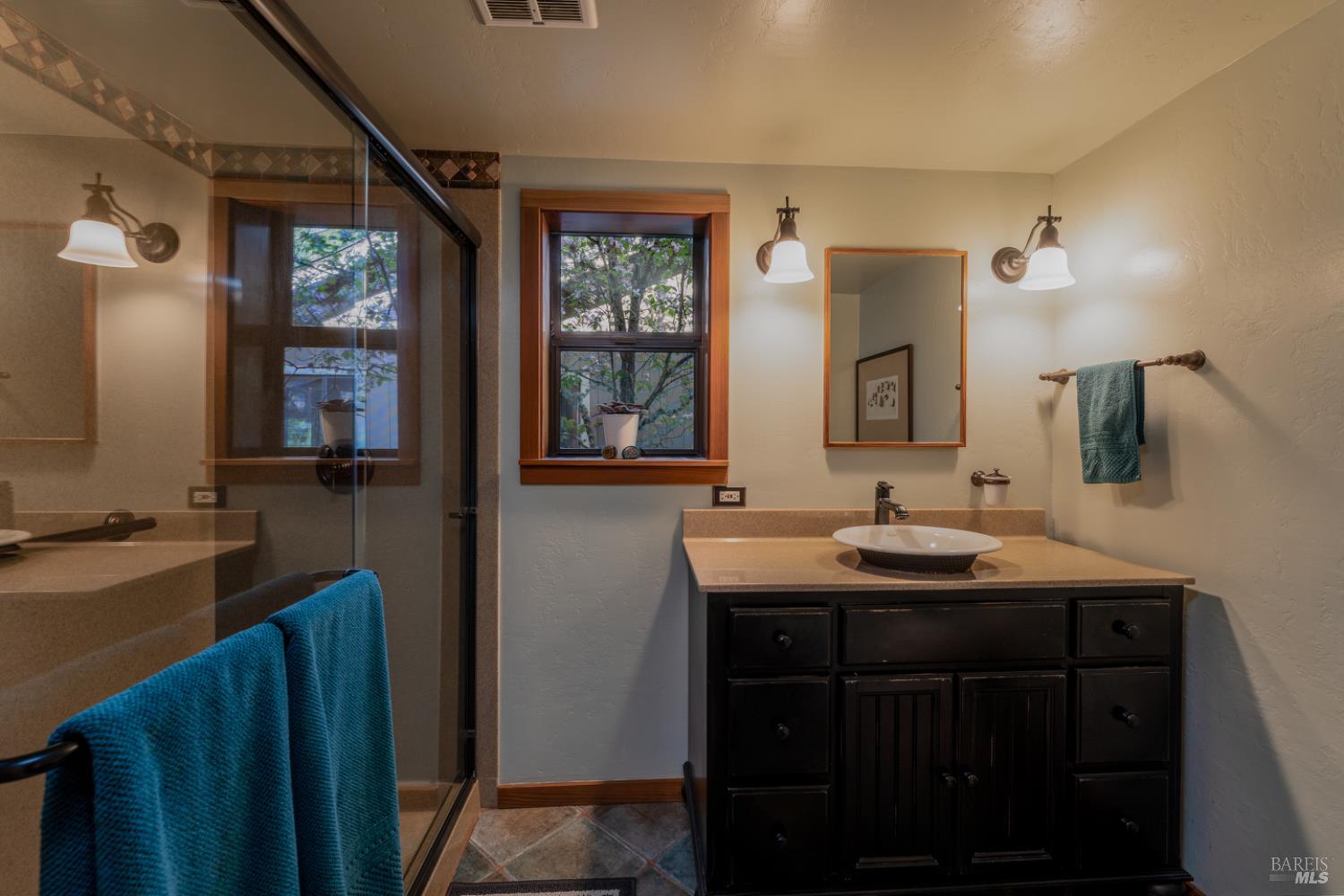 Detail Gallery Image 11 of 35 For 1701 Road B Unkn, Redwood Valley,  CA 95470 - 2 Beds | 2 Baths