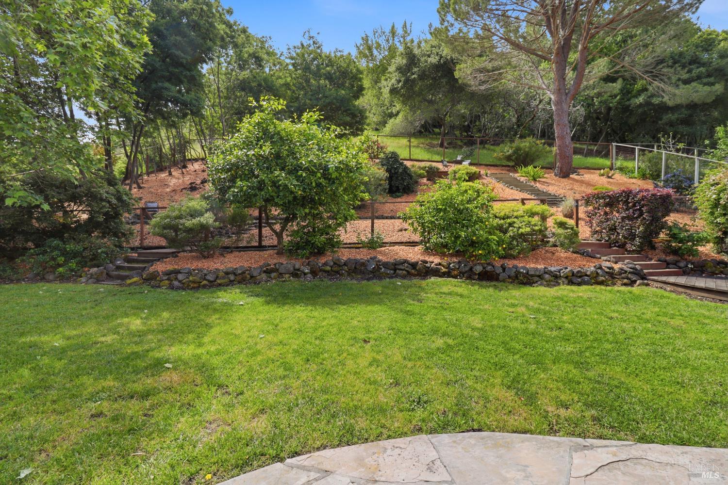 Detail Gallery Image 40 of 48 For 23 Terra Linda Dr, San Rafael,  CA 94903 - 4 Beds | 2/1 Baths