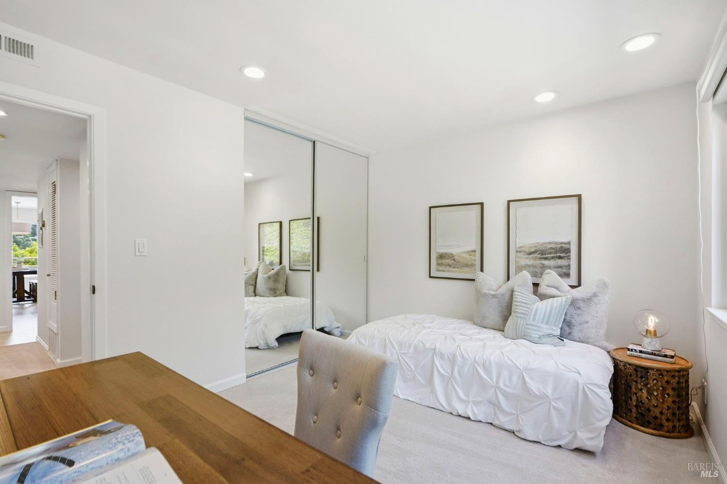 Detail Gallery Image 27 of 38 For 103 Pixley Ave, Corte Madera,  CA 94925 - 2 Beds | 2 Baths