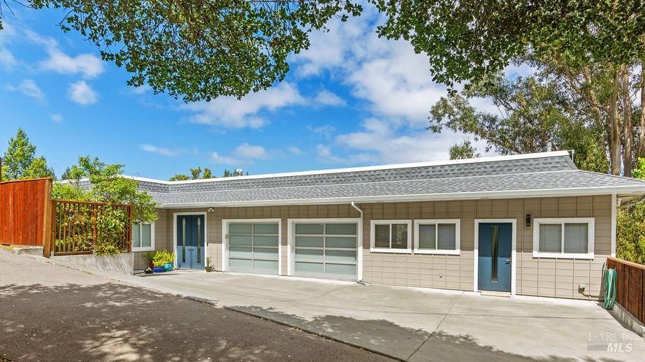 Detail Gallery Image 5 of 62 For 183 Reservoir Rd, San Rafael,  CA 94901 - 6 Beds | 6 Baths