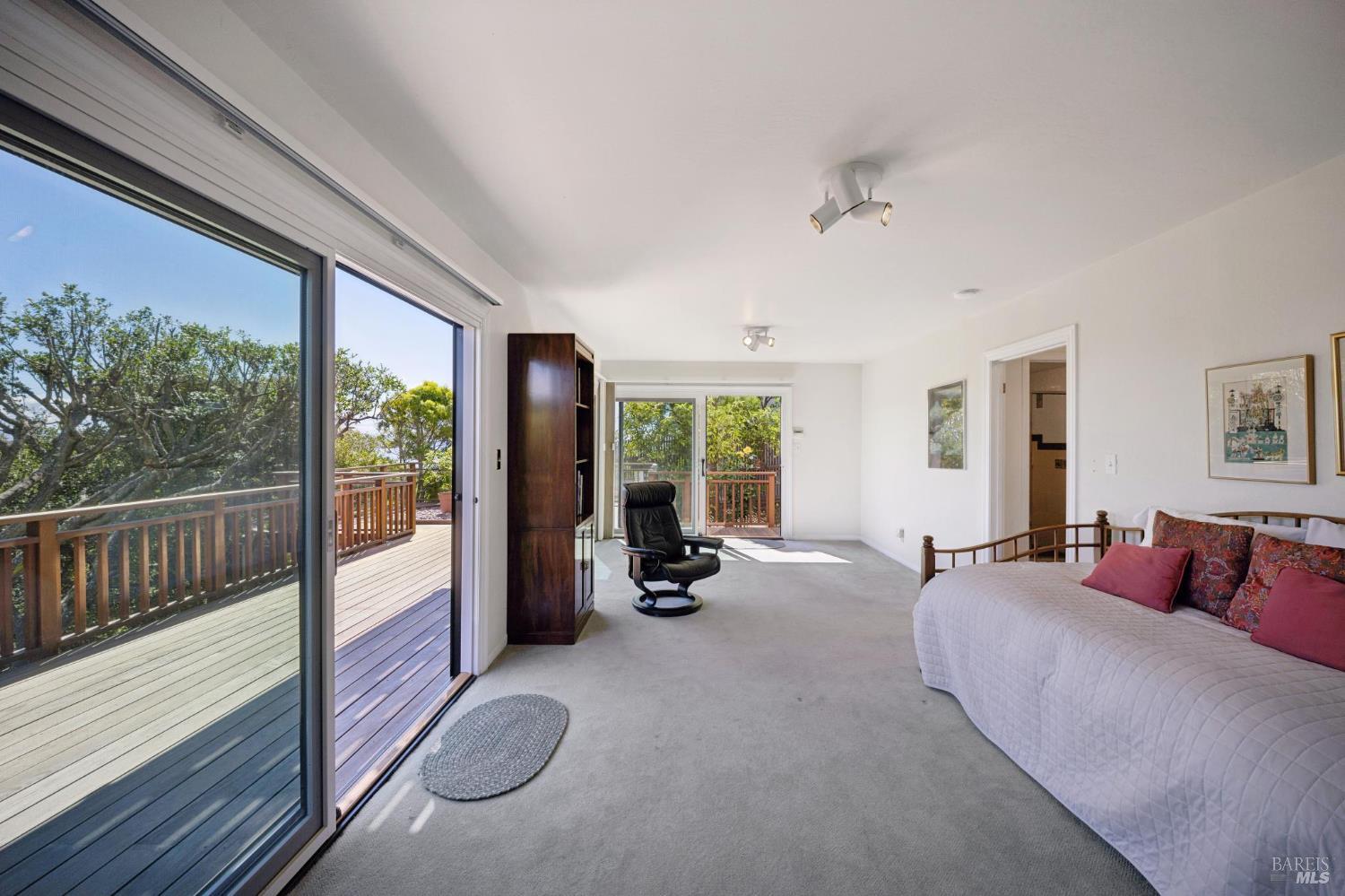 Detail Gallery Image 76 of 90 For 120 Fernwood Dr, San Rafael,  CA 94901 - 4 Beds | 3 Baths