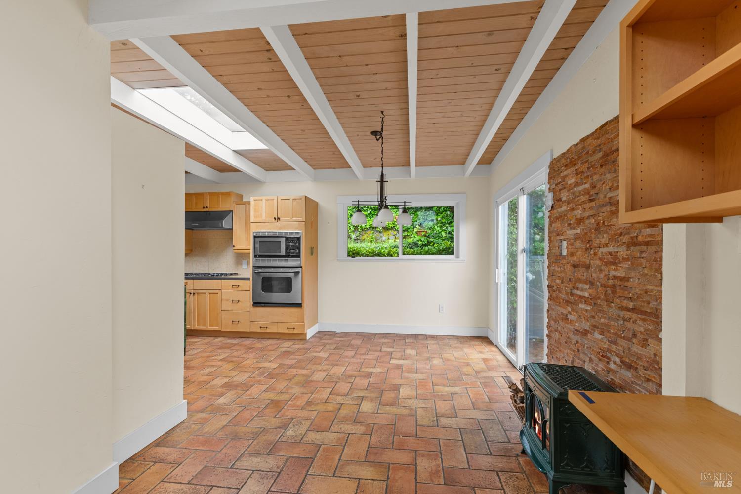 Detail Gallery Image 11 of 35 For 321 Laurel Way, Mill Valley,  CA 94941 - 3 Beds | 2 Baths