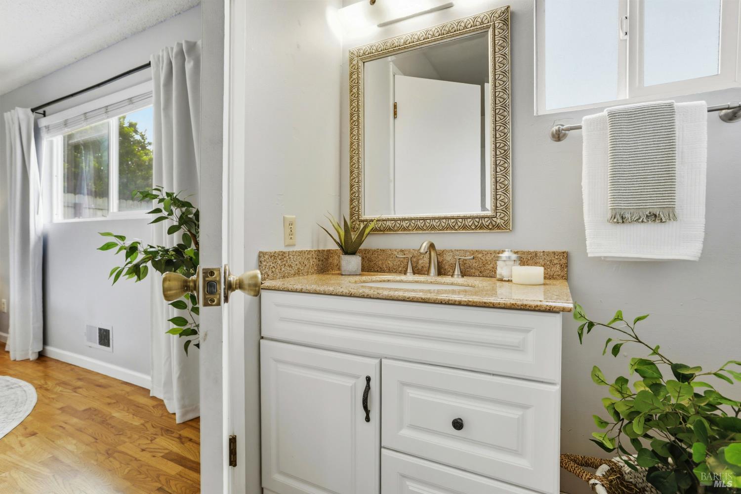 Detail Gallery Image 5 of 28 For 228 Michael Dr, –,  CA 93933 - 3 Beds | 2 Baths