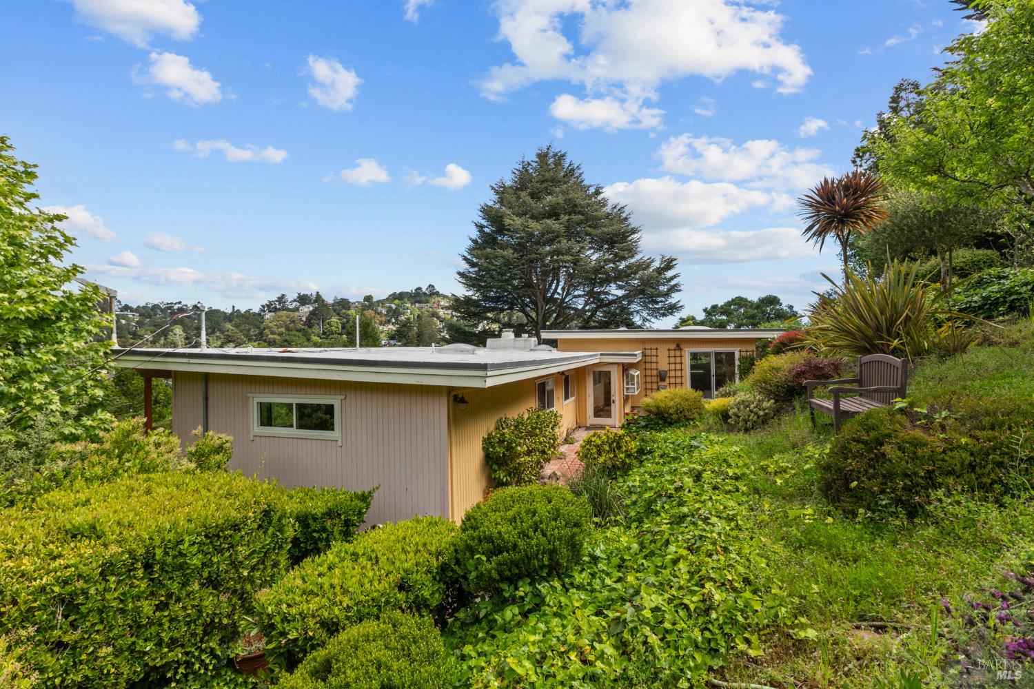 Detail Gallery Image 24 of 35 For 321 Laurel Way, Mill Valley,  CA 94941 - 3 Beds | 2 Baths